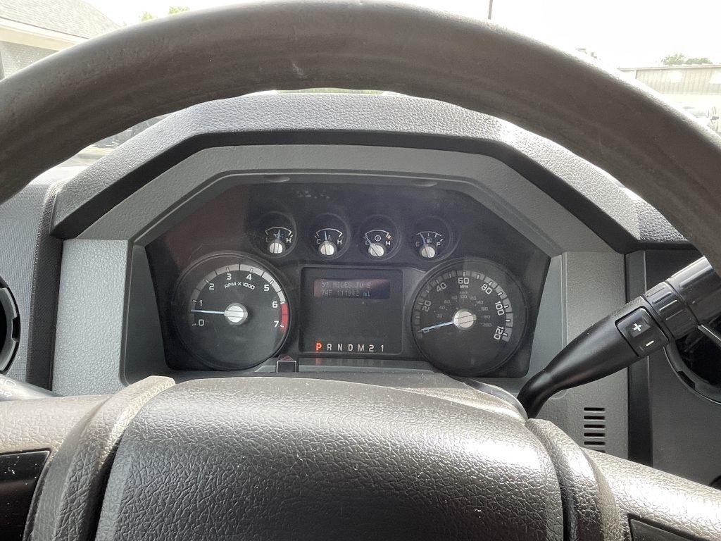 Ford F-350 SD XL Crew Cab Long Bed 4WD 2011