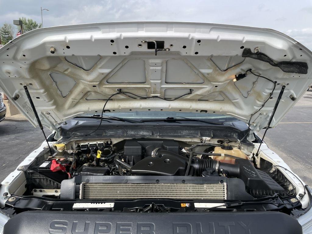 Ford F-350 SD XL Crew Cab Long Bed 4WD 2011