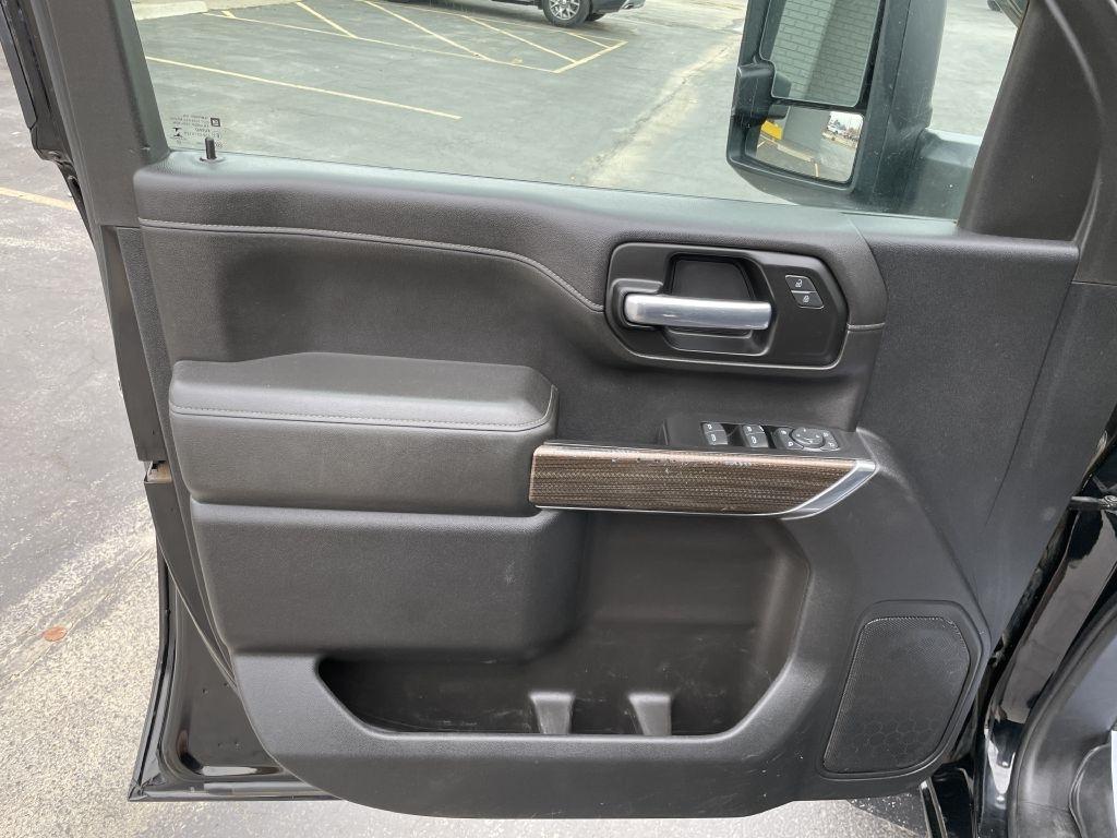 Chevrolet Silverado 2500HD LT Crew Cab Long Box 4WD 2020