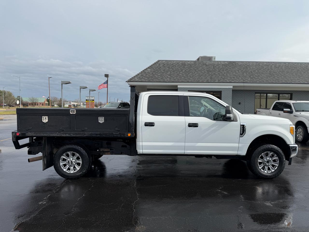 Ford F-350 SD XLT Crew Cab Long Bed 4WD 2017