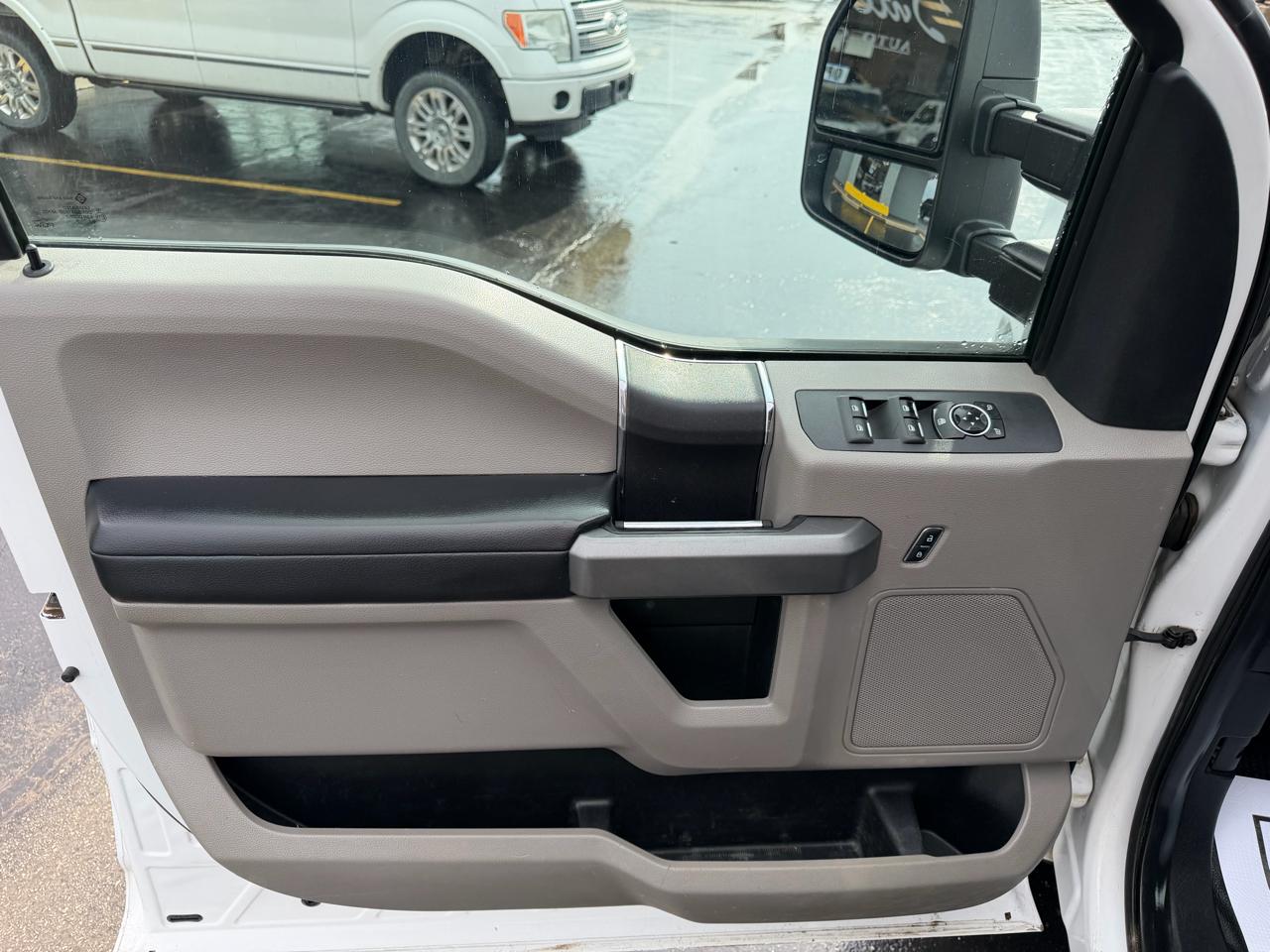 Ford F-350 SD XLT Crew Cab Long Bed 4WD 2017