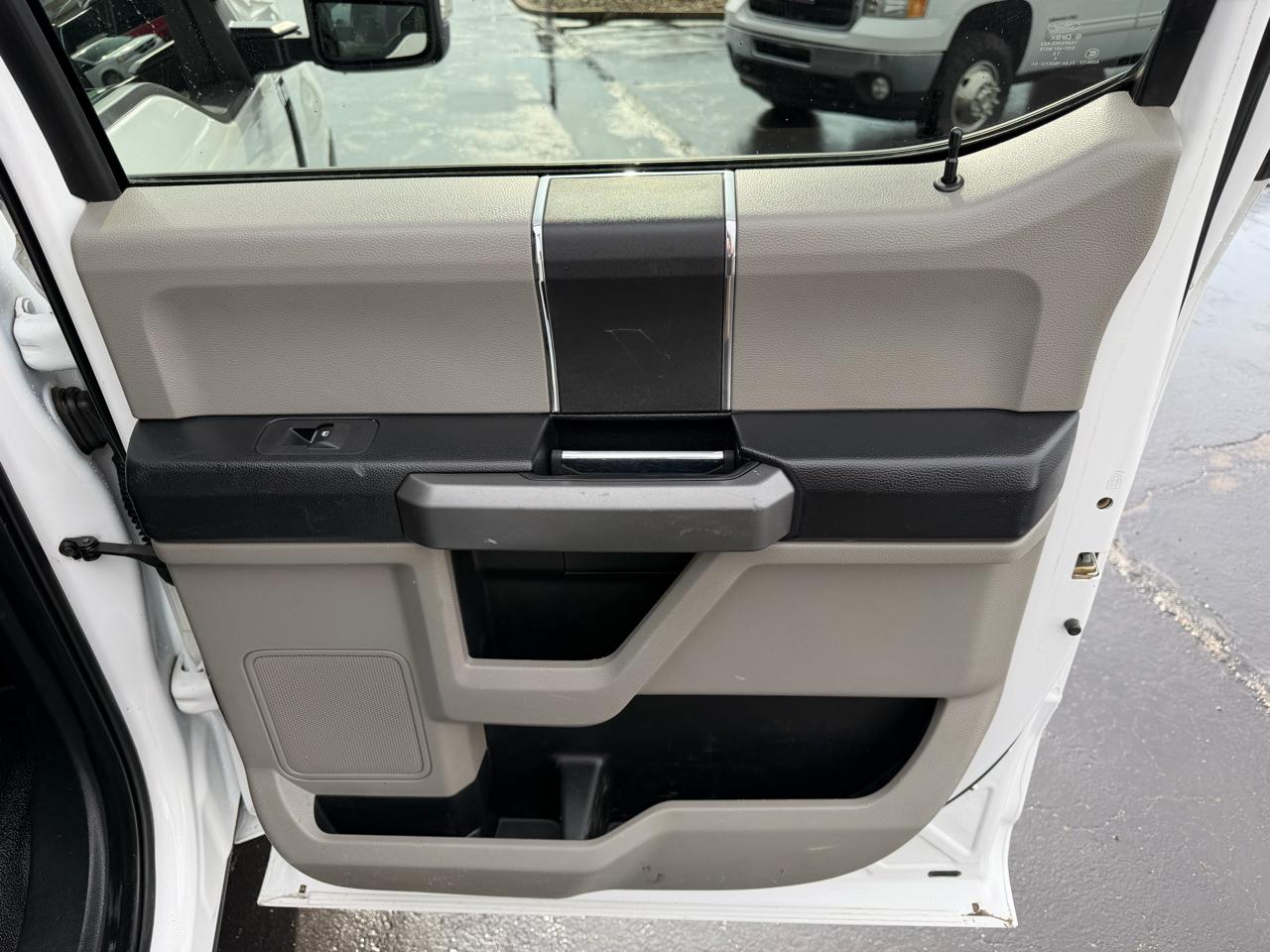 Ford F-350 SD XLT Crew Cab Long Bed 4WD 2017