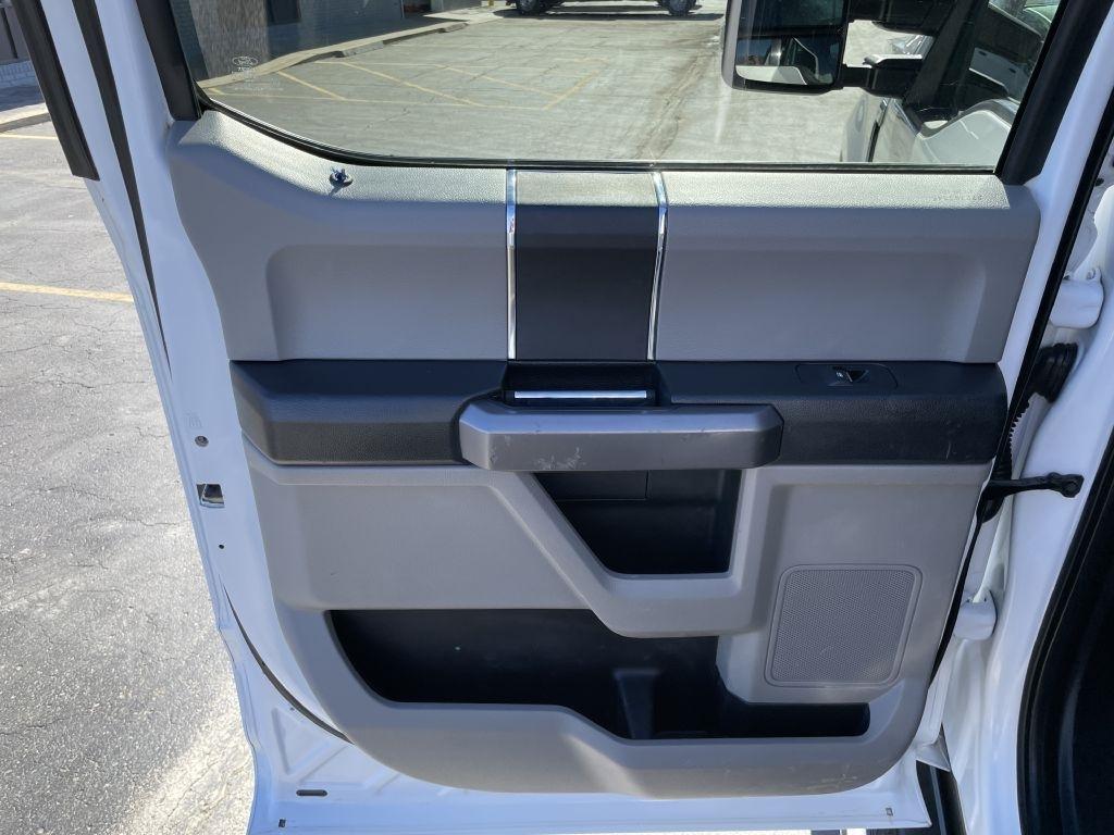 Ford F-350 SD XL Crew Cab Long Bed DRW 4WD 2019