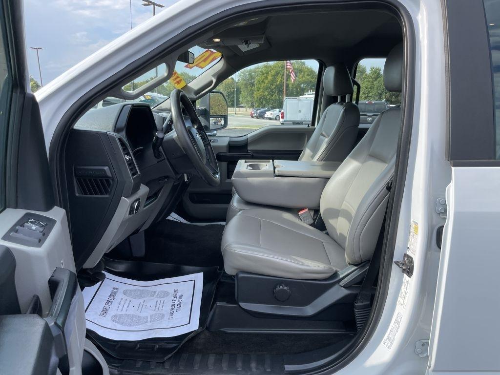 Ford F-350 SD XL Crew Cab Short Bed 4WD 2020