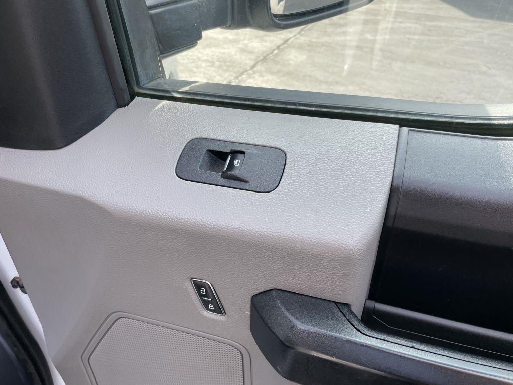 Ford F-350 SD XL Crew Cab Short Bed 4WD 2020