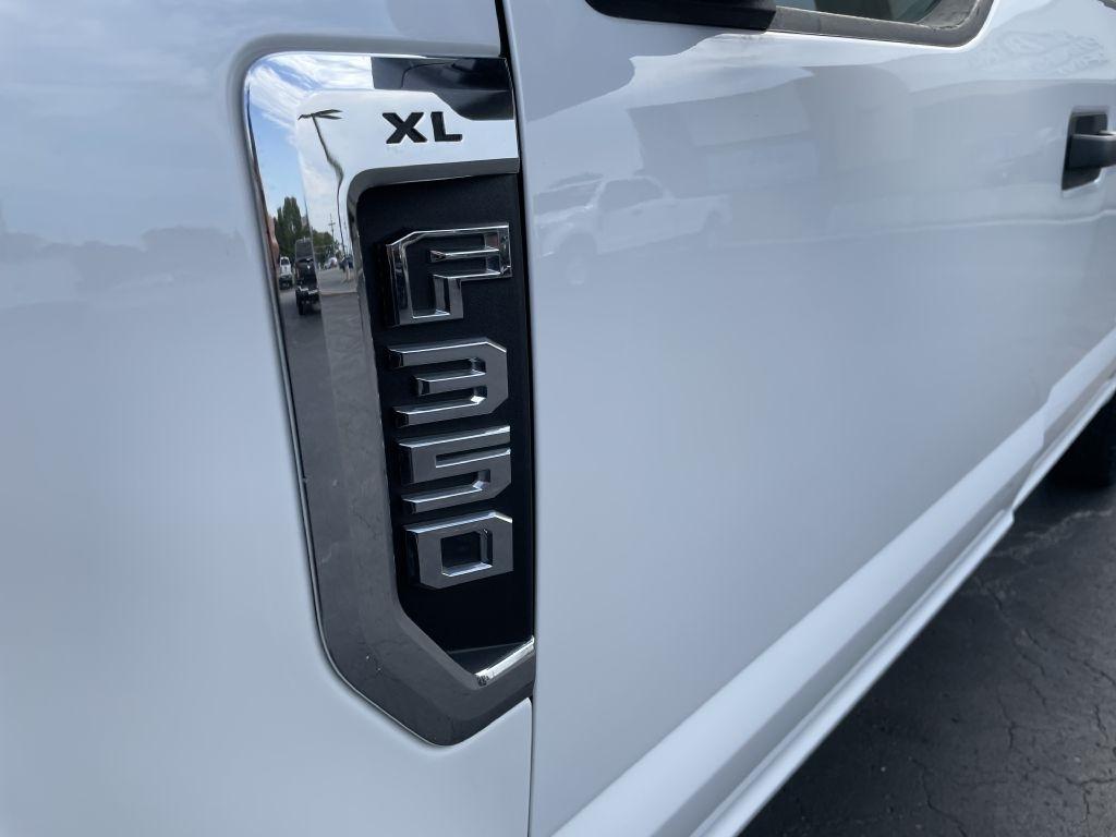 Ford F-350 SD XL Crew Cab Short Bed 4WD 2020