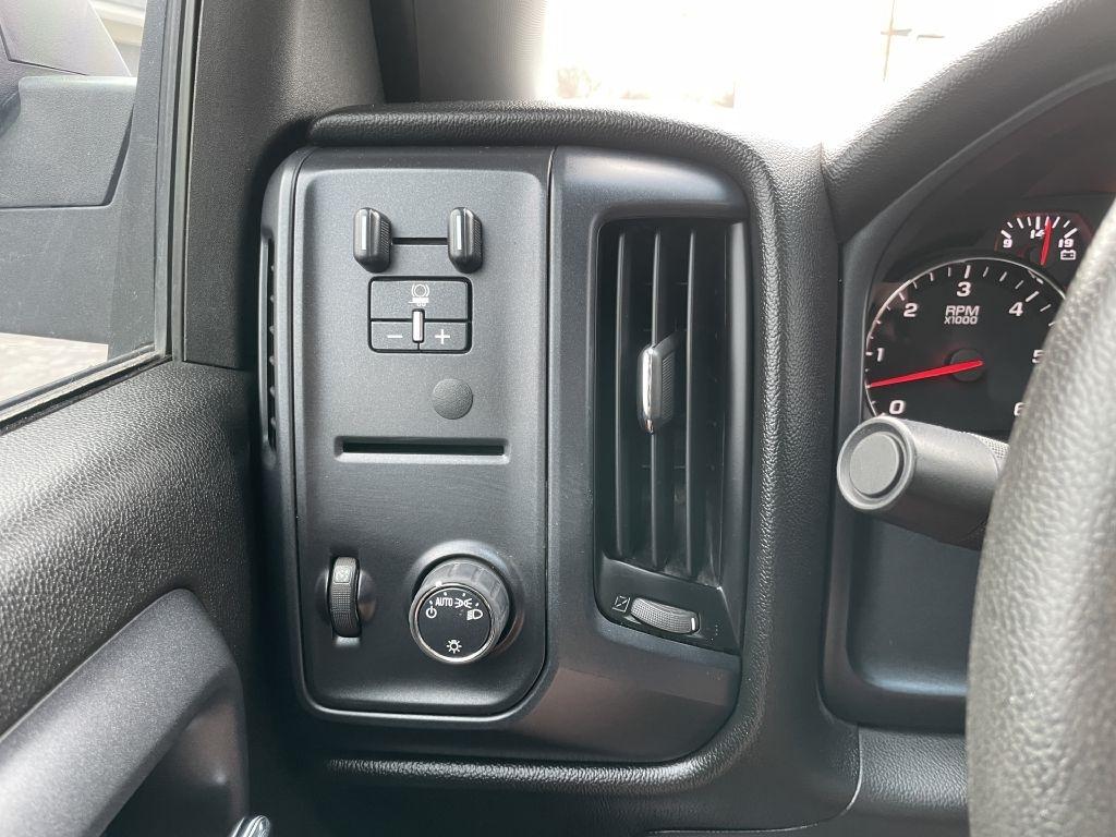 Chevrolet Silverado 2500HD Work Truck Crew Cab 2WD 2017