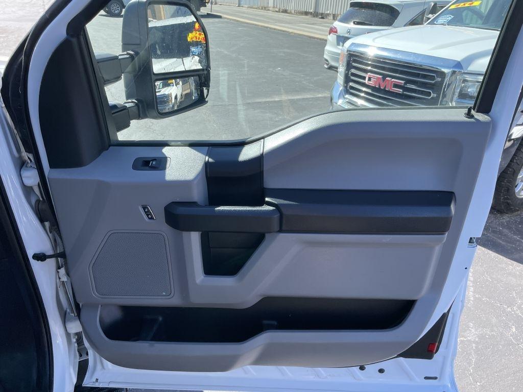 Ford F-250 SD XL SuperCab 4WD 2018