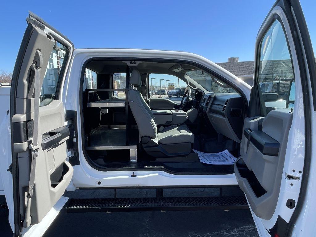 Ford F-250 SD XL SuperCab 4WD 2018