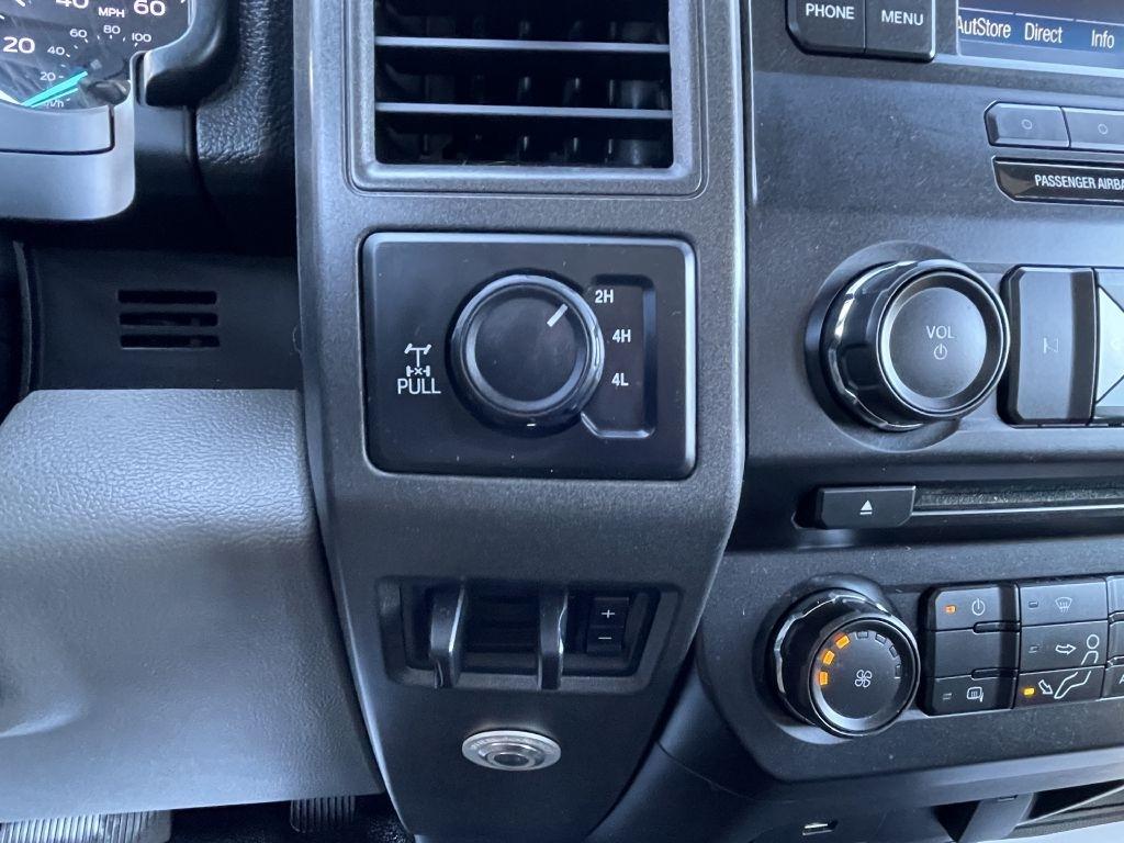 Ford F-250 SD XL SuperCab 4WD 2018