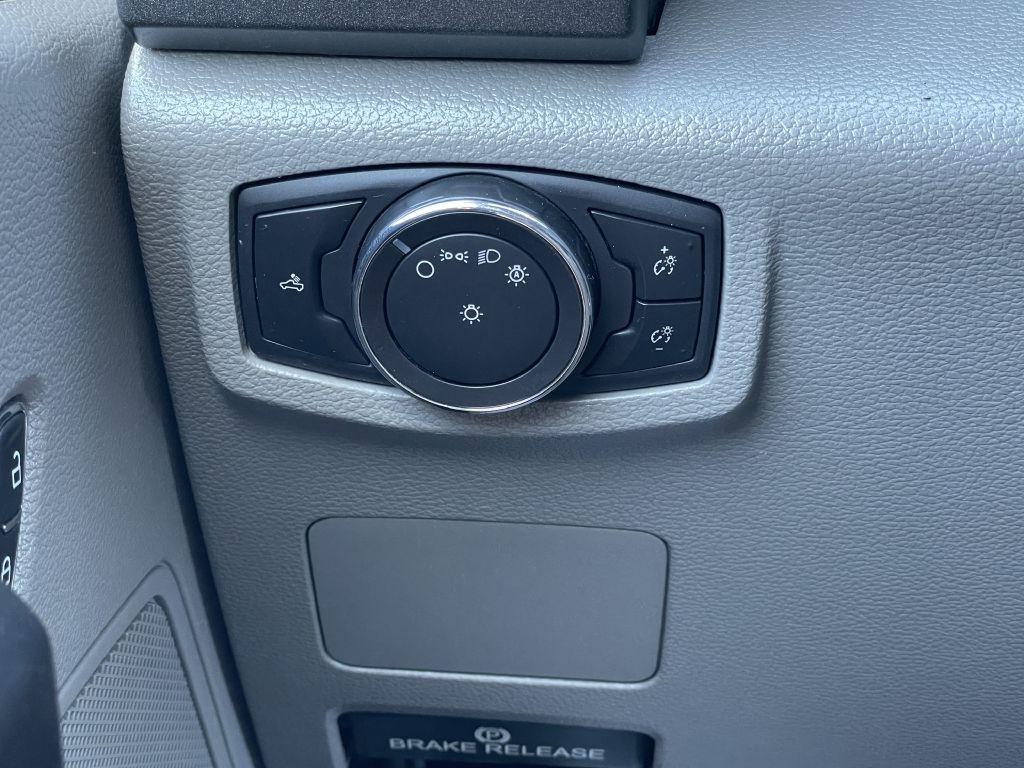 Ford F-250 SD XL SuperCab 4WD 2018