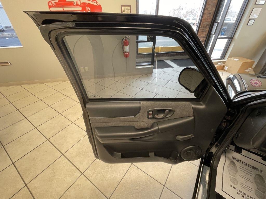 Chevrolet S10 Pickup LS Ext. Cab 2WD 2002