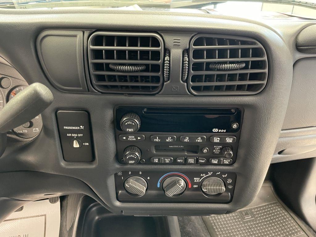 Chevrolet S10 Pickup LS Ext. Cab 2WD 2002