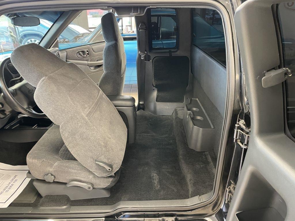 Chevrolet S10 Pickup LS Ext. Cab 2WD 2002