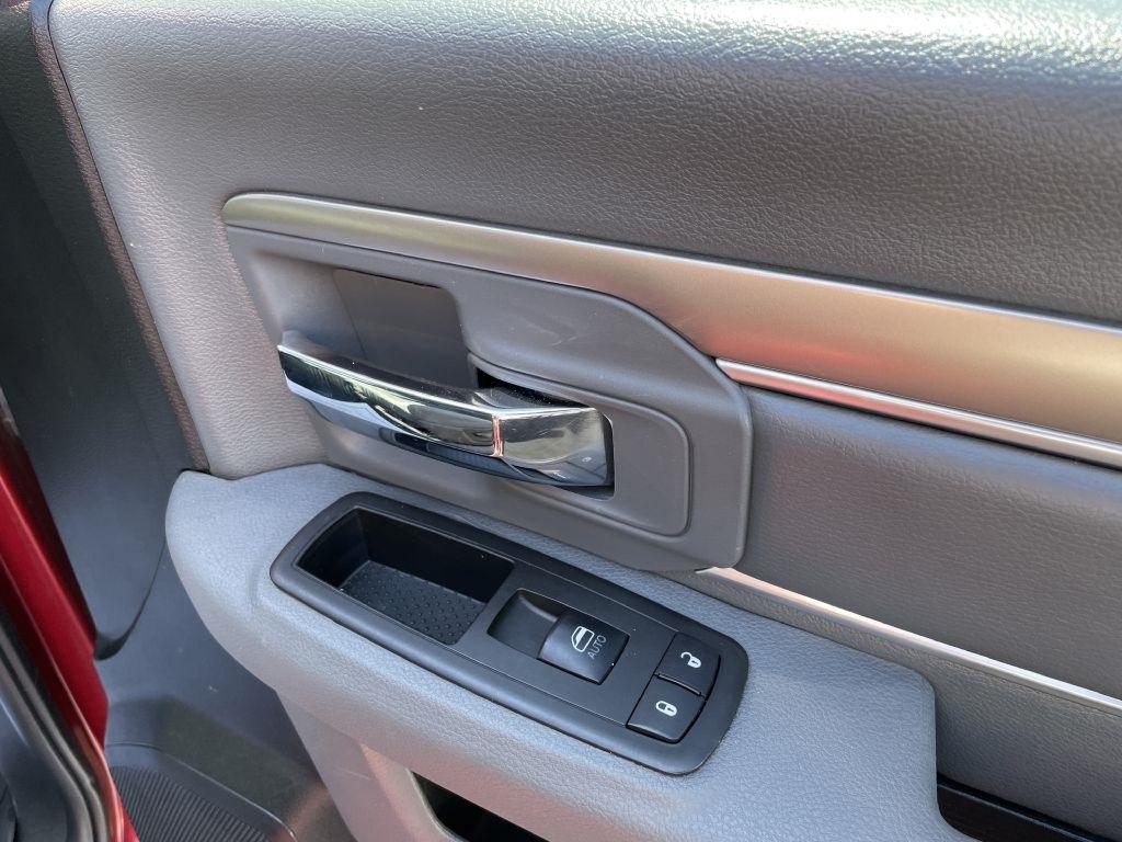 RAM 2500 SLT Mega Cab 4WD 2014