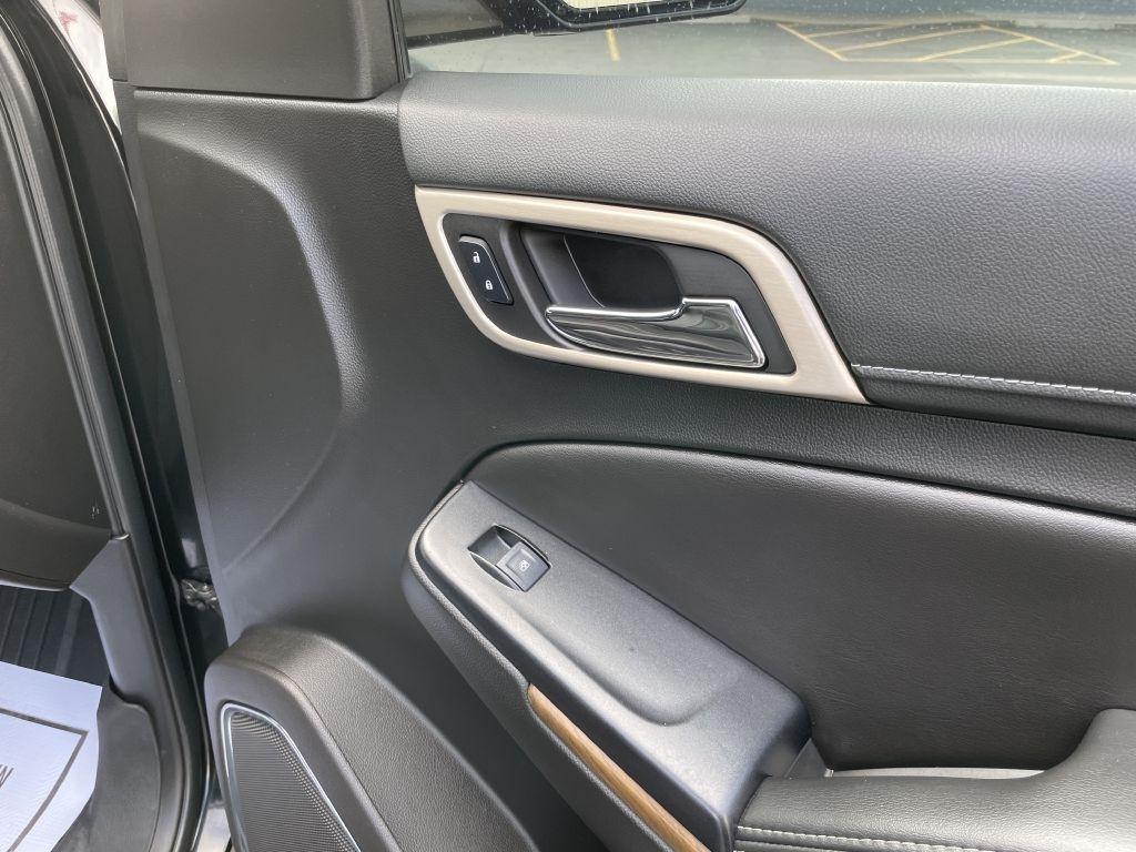 GMC Yukon Denali 4WD 2018