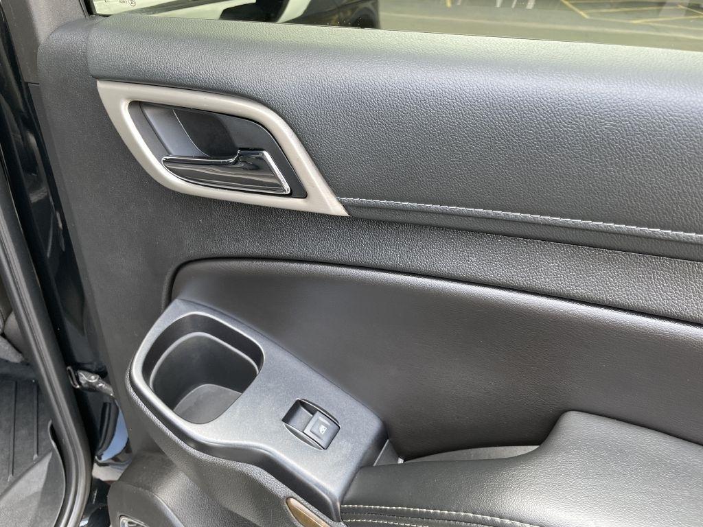 GMC Yukon Denali 4WD 2018