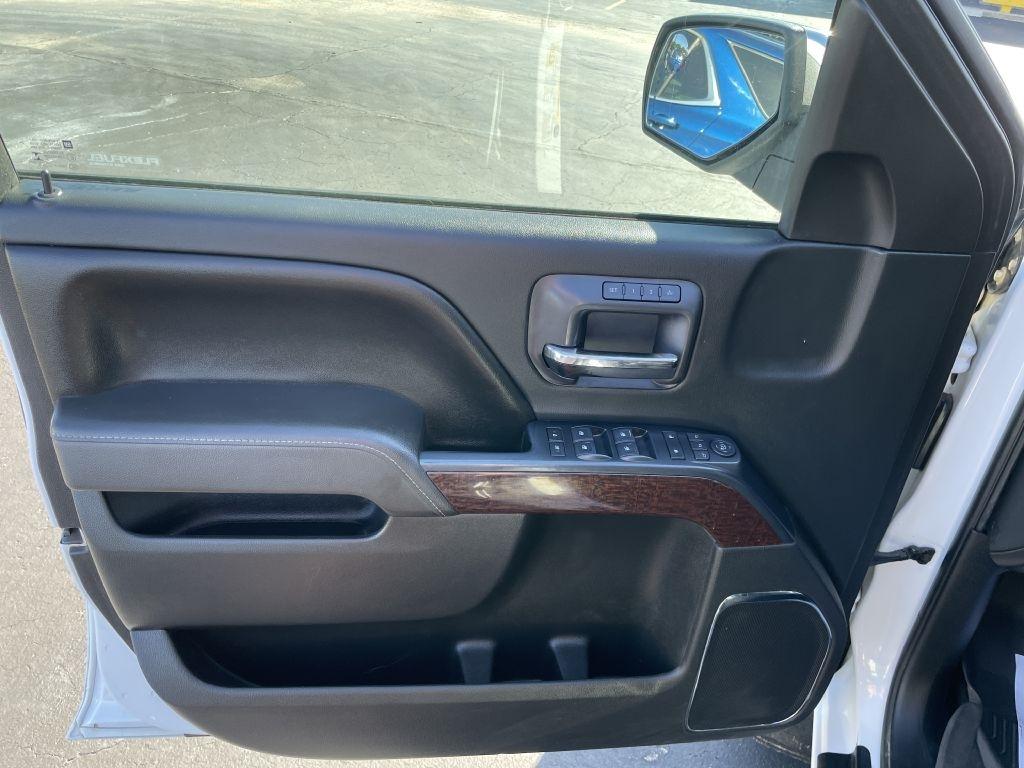 GMC Sierra 2500HD SLT Crew Cab 4WD 2017