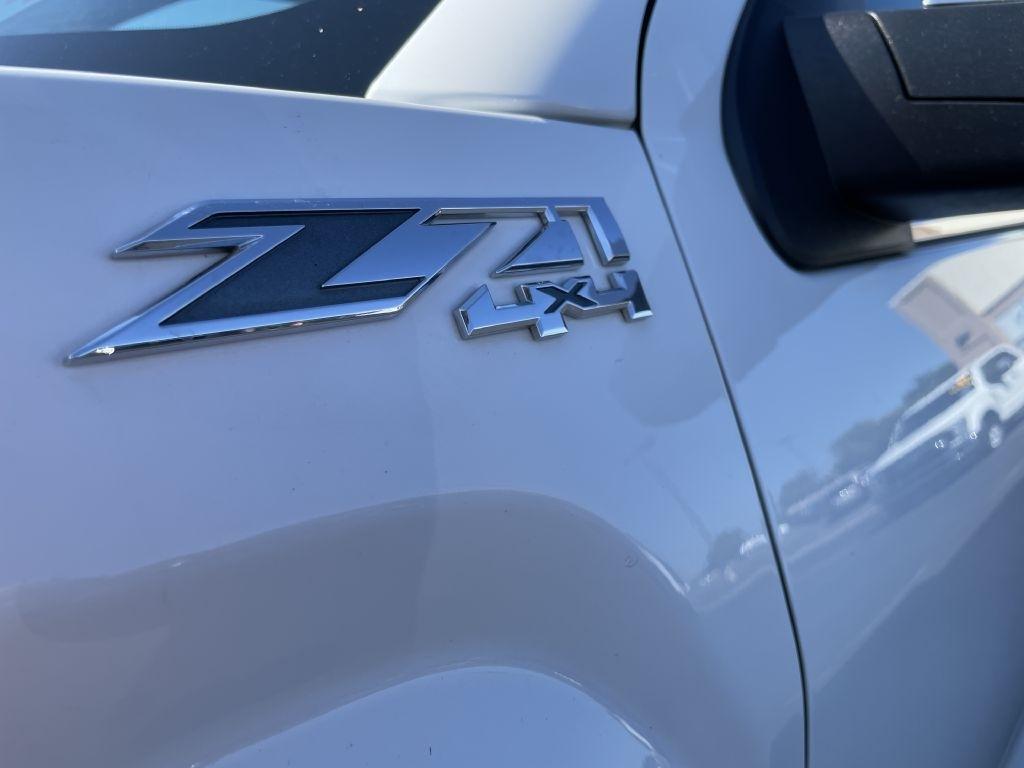 GMC Sierra 2500HD SLT Crew Cab 4WD 2017