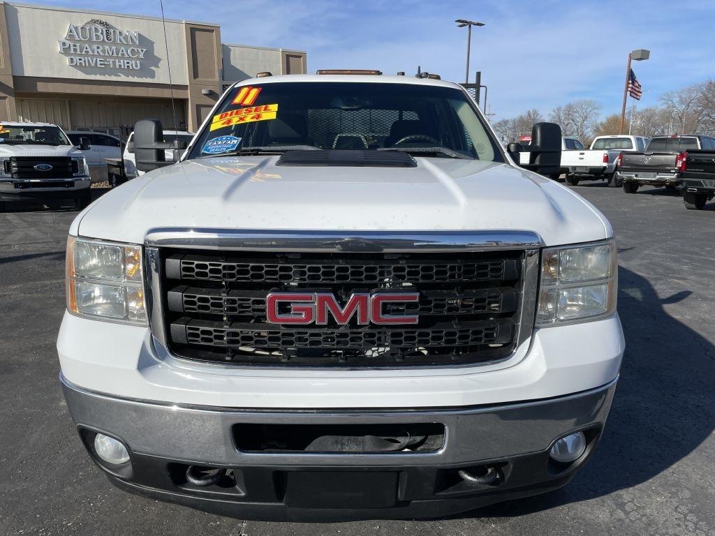 GMC Sierra 3500HD SLE Crew Cab 4WD 2011