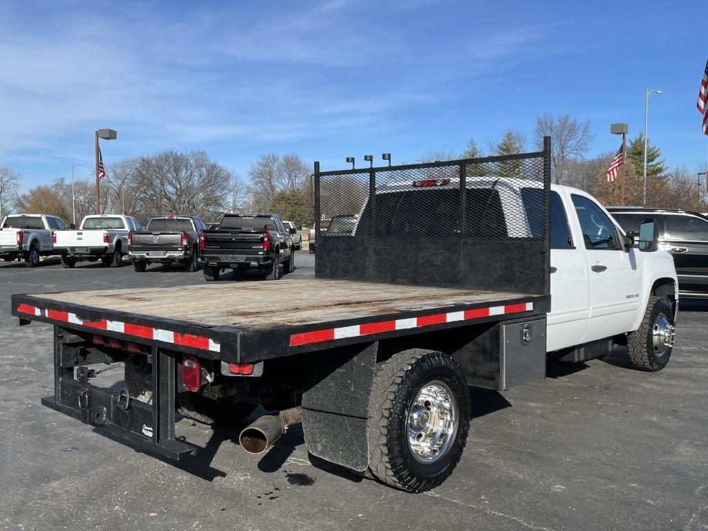 GMC Sierra 3500HD SLE Crew Cab 4WD 2011