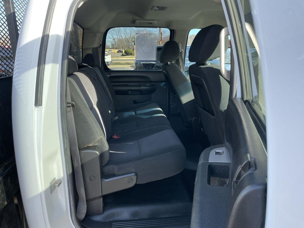 GMC Sierra 3500HD SLE Crew Cab 4WD 2011