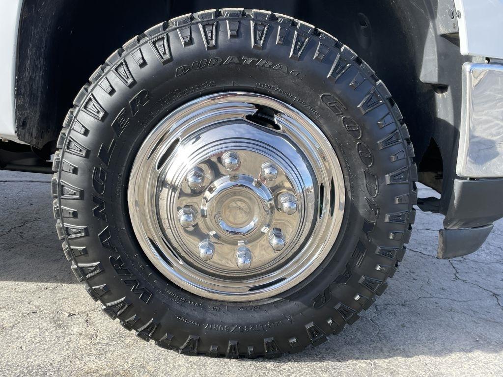 GMC Sierra 3500HD SLE Crew Cab 4WD 2011