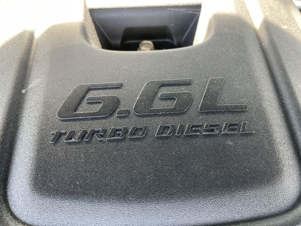 GMC Sierra 3500HD SLE Crew Cab 4WD 2011