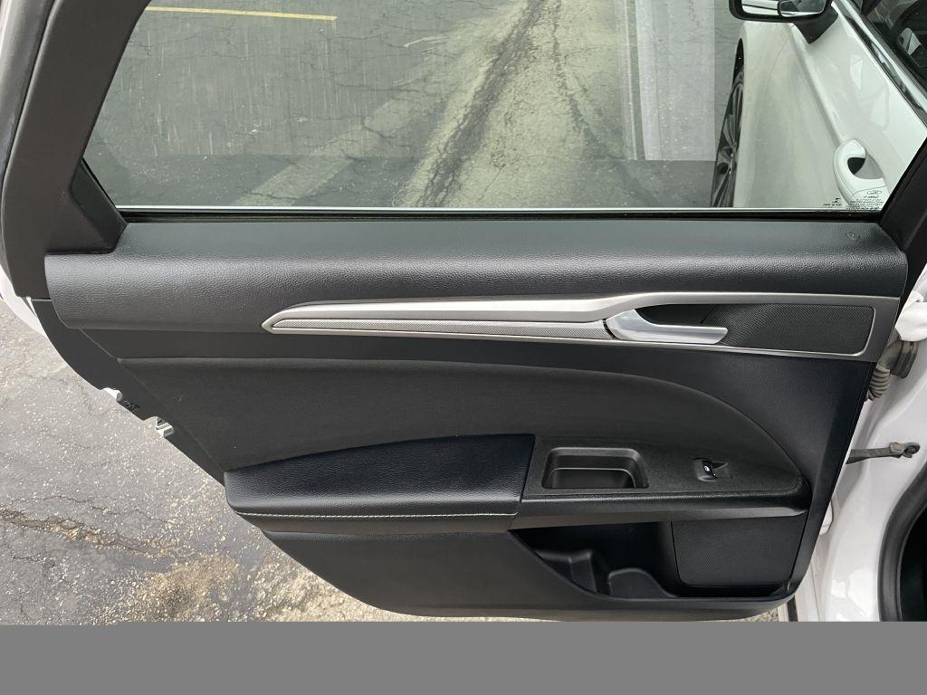 Ford Fusion SE AWD 2020