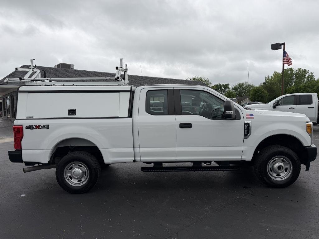 Ford F-250 SD XL SuperCab 4WD 2017