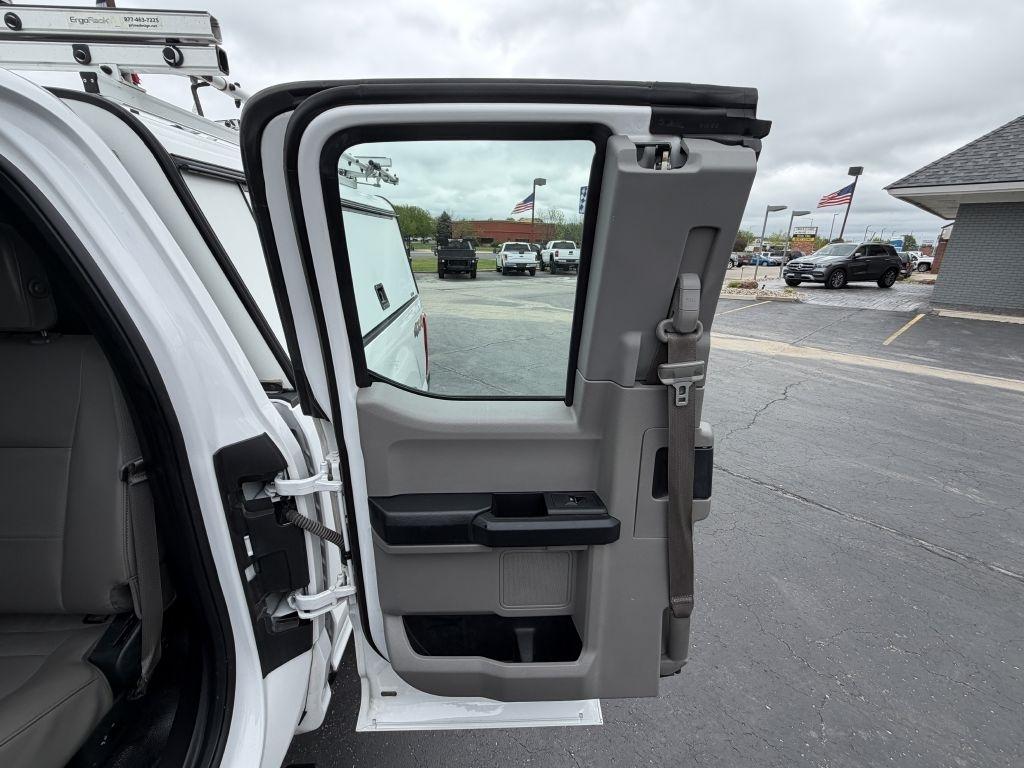 Ford F-250 SD XL SuperCab 4WD 2017