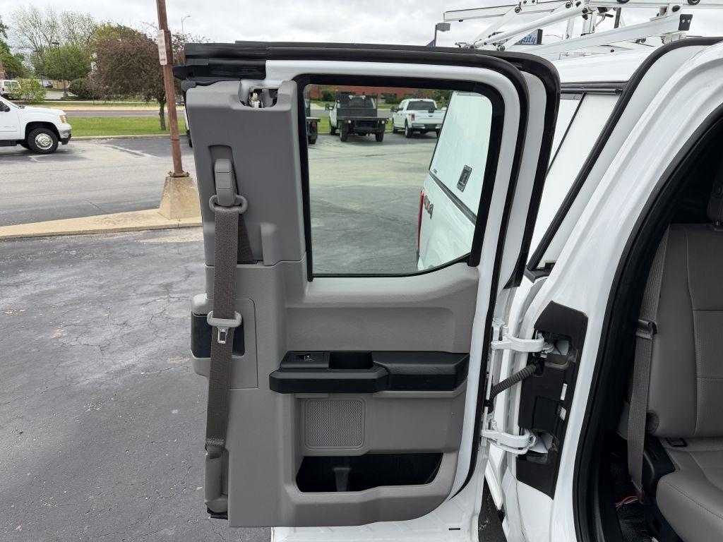 Ford F-250 SD XL SuperCab 4WD 2017