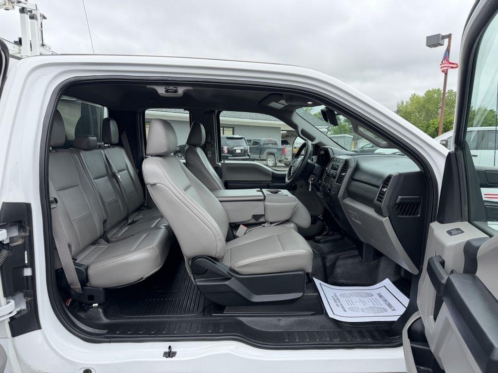 Ford F-250 SD XL SuperCab 4WD 2017