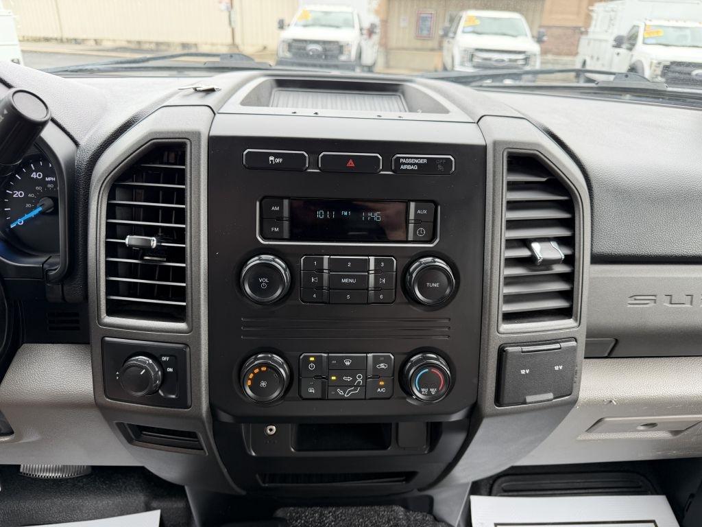 Ford F-250 SD XL SuperCab 4WD 2017