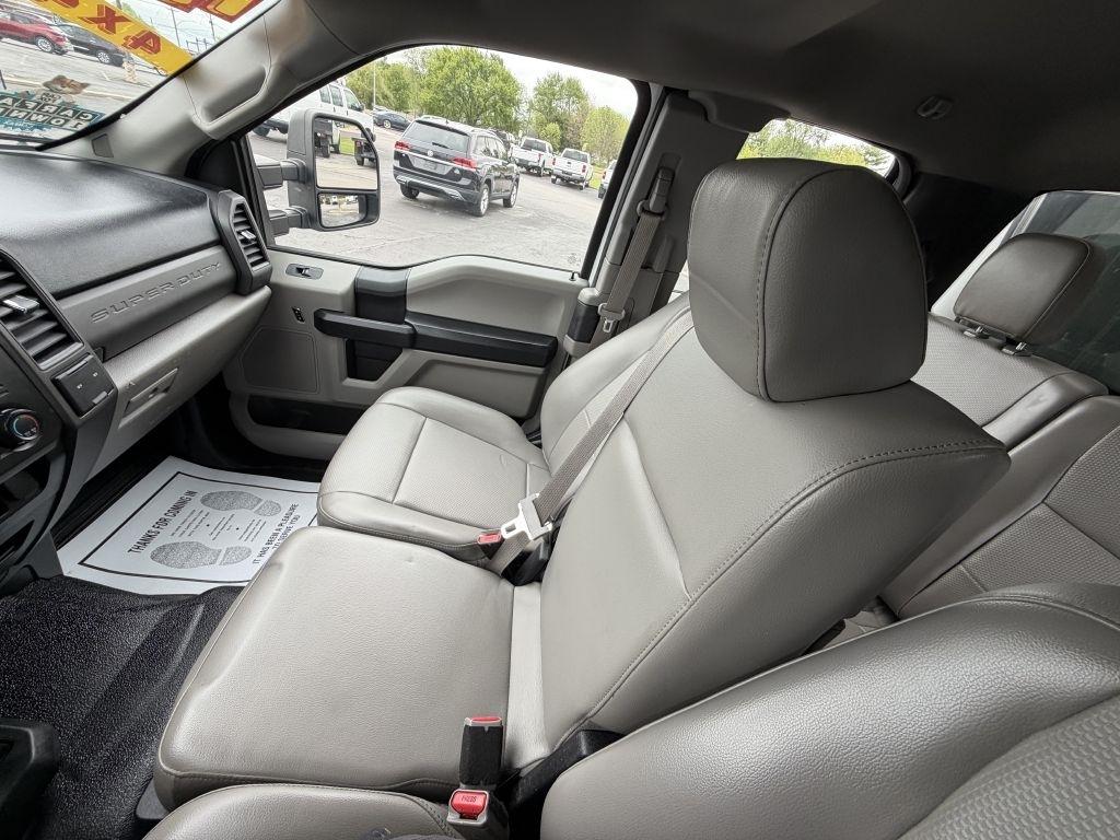 Ford F-250 SD XL SuperCab 4WD 2017