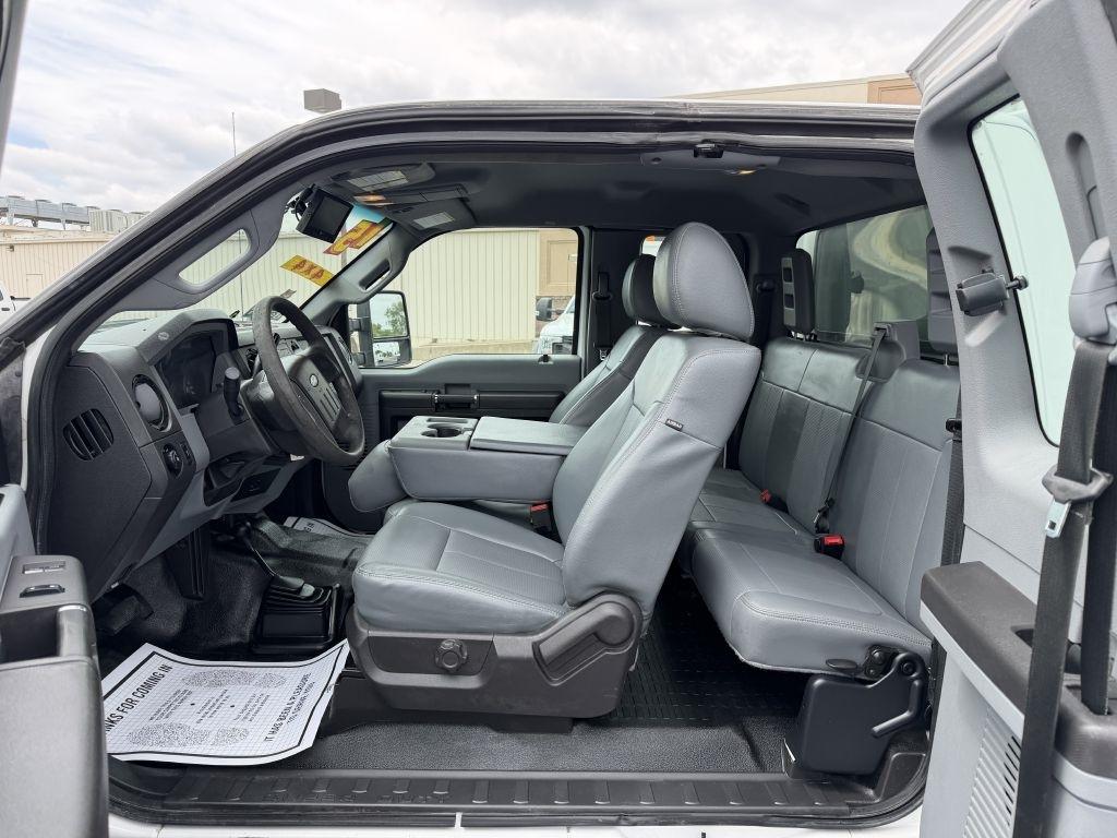 Ford F-250 SD XL SuperCab 4WD 2015
