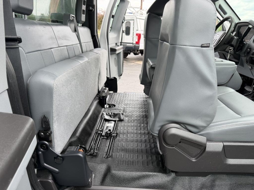 Ford F-250 SD XL SuperCab 4WD 2015