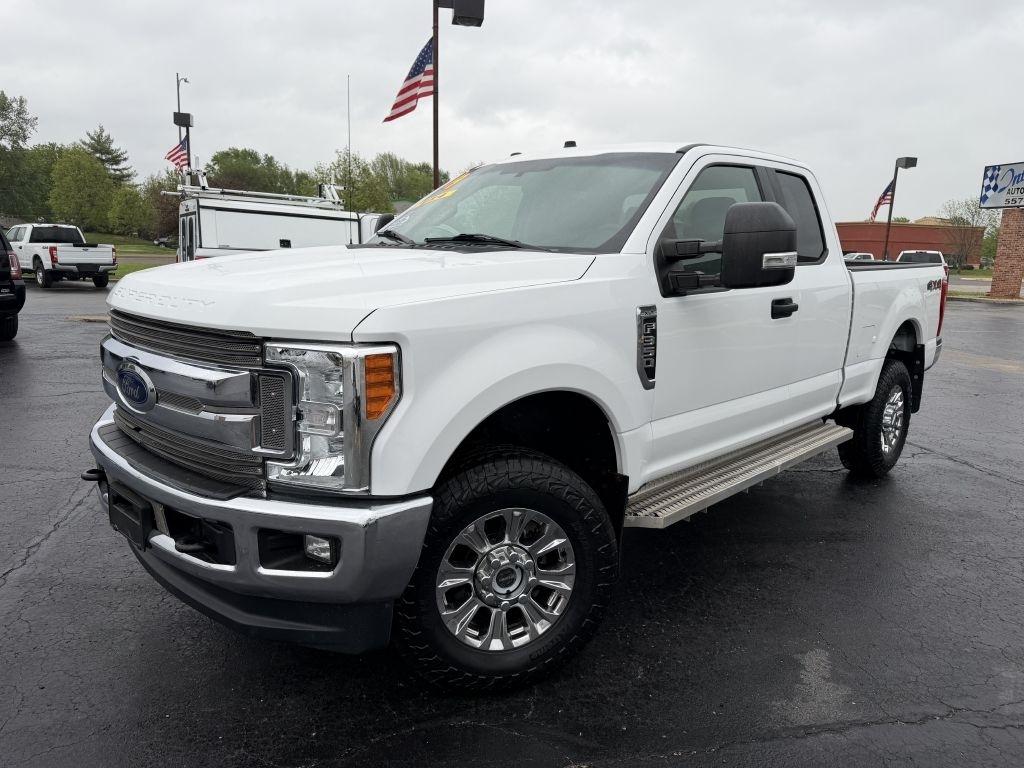 Ford F-350 SD XLT SuperCab Short Bed 4WD 2019