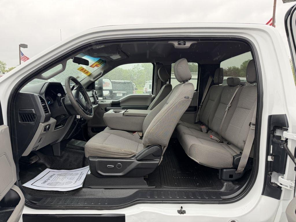 Ford F-350 SD XLT SuperCab Short Bed 4WD 2019