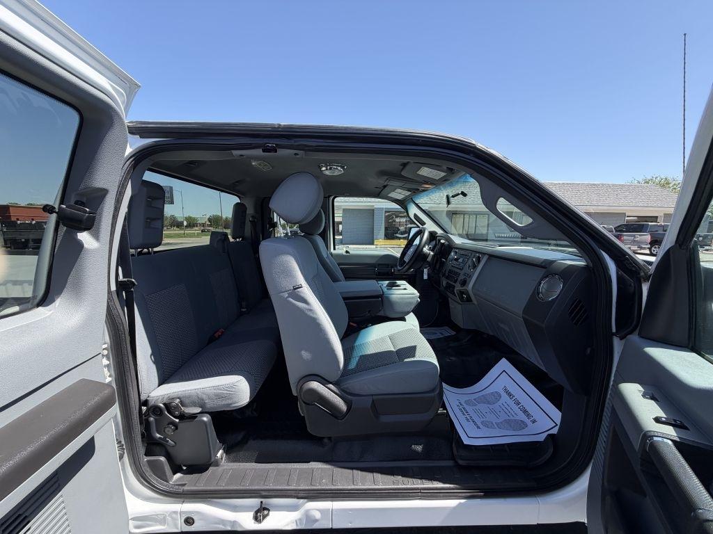 Ford F-350 SD XLT SuperCab Long Bed 4WD 2016