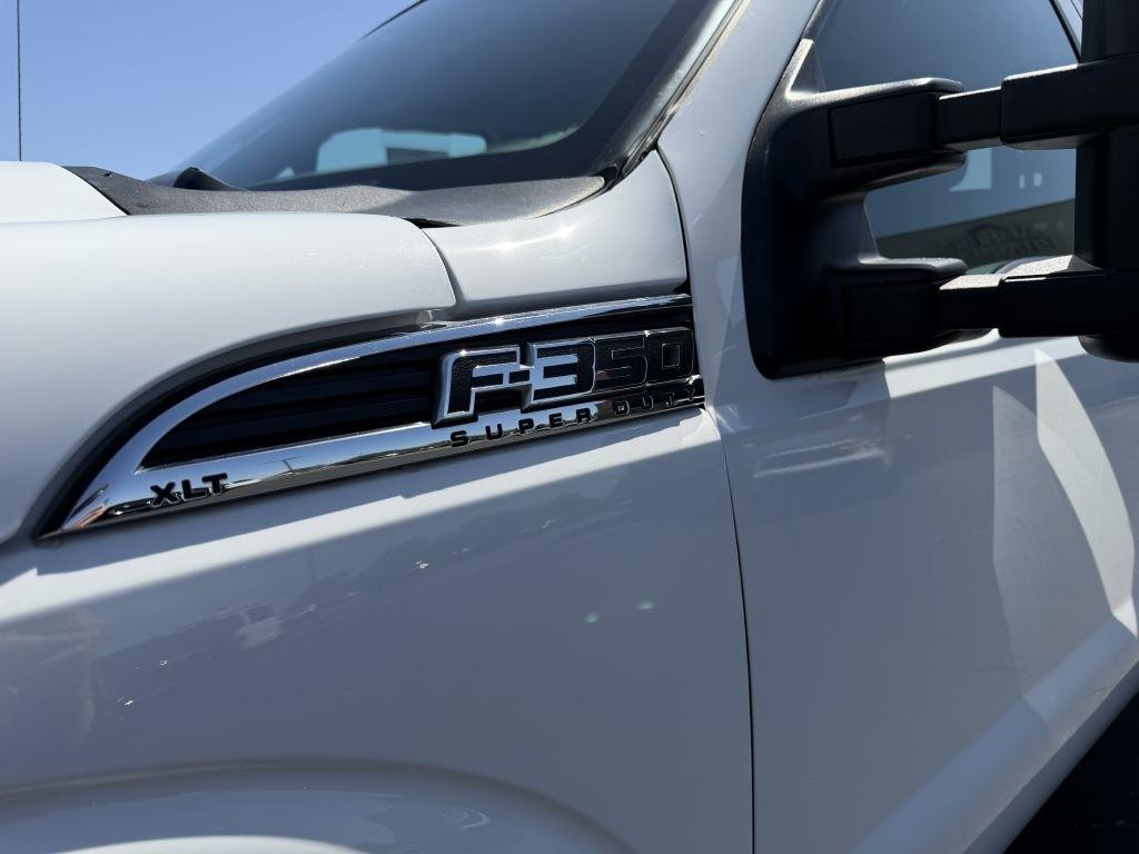Ford F-350 SD XLT SuperCab Long Bed 4WD 2016