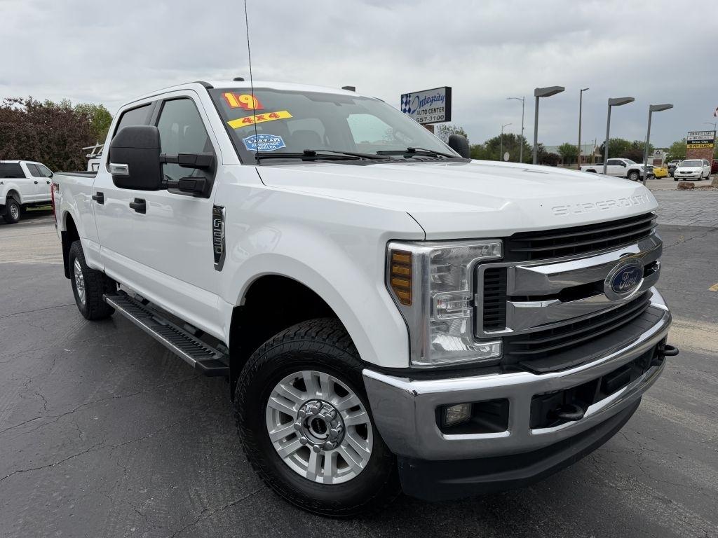 Ford F-250 SD XLT Crew Cab SWB 4WD 2019