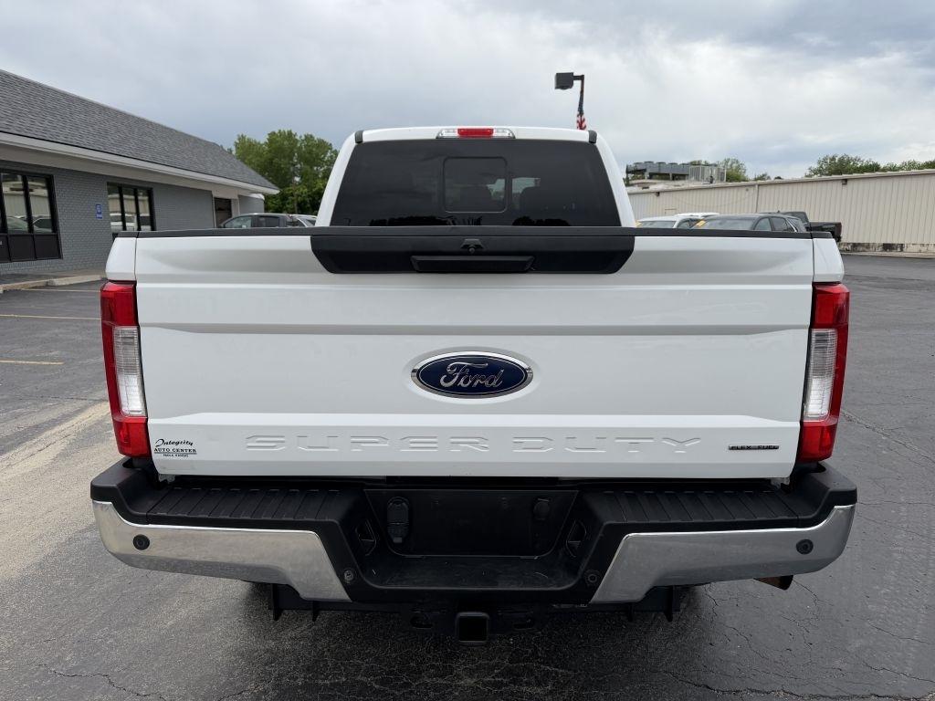 Ford F-250 SD XLT Crew Cab SWB 4WD 2019