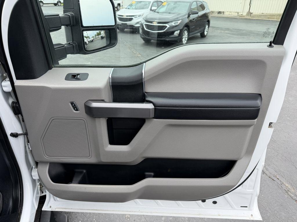Ford F-250 SD XLT Crew Cab SWB 4WD 2019
