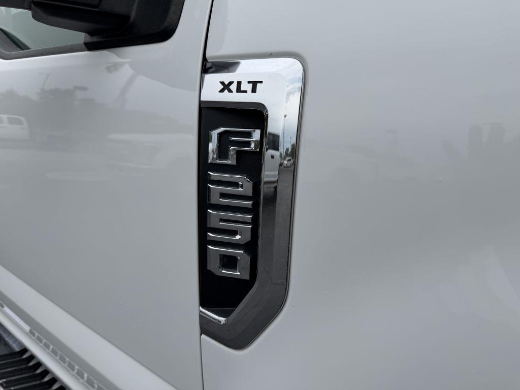 Ford F-250 SD XLT Crew Cab SWB 4WD 2019