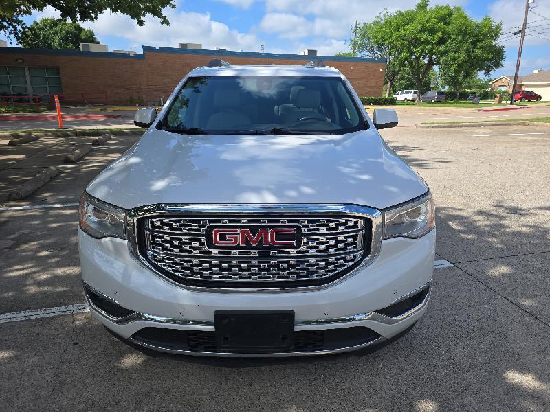 GMC Acadia Denali AWD 2018