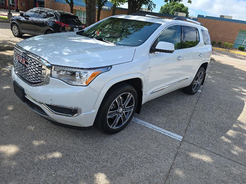 GMC Acadia Denali AWD 2018