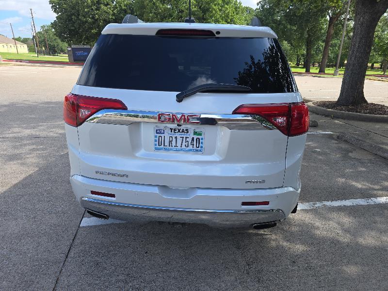 GMC Acadia Denali AWD 2018