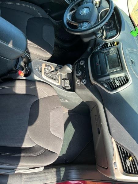 Jeep Cherokee Latitude FWD 2015