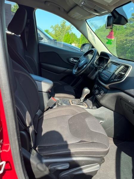 Jeep Cherokee Latitude FWD 2015